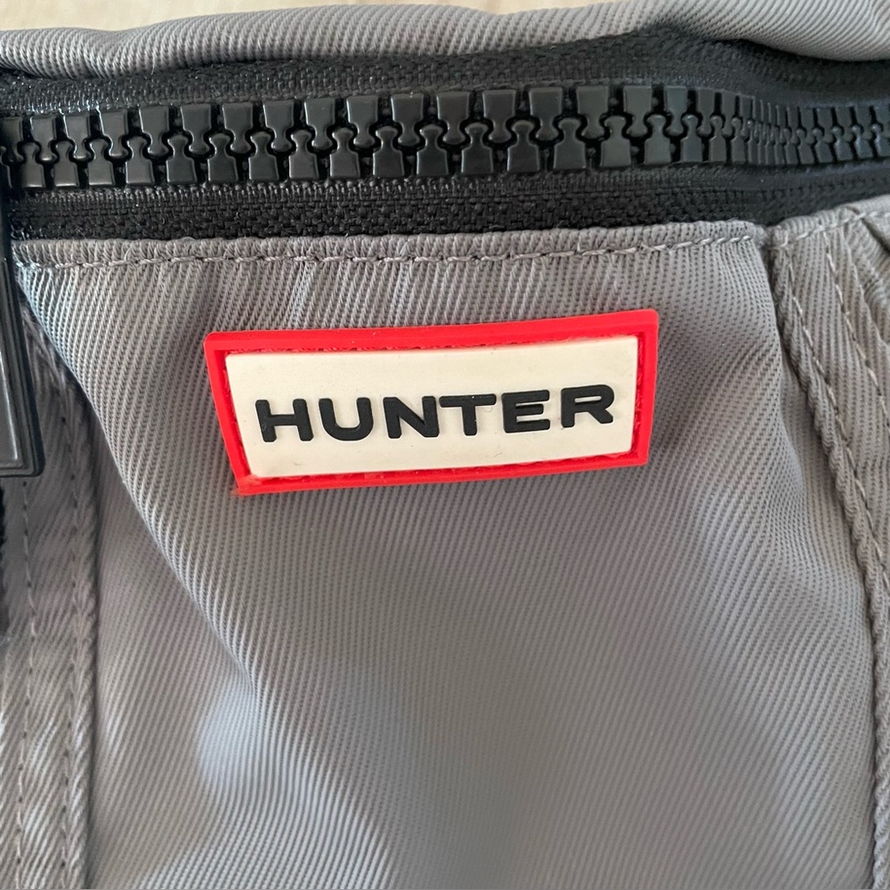 Hunter Gray Belt Bag with Blue Strap Fanny Pack - Picture 2 of 10